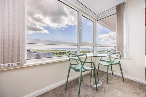 2 bedroom flat for sale, Blount Road, Portsmouth