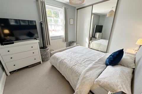 16 Shottery Road, Stratford-upon-avon, CV37 9QA