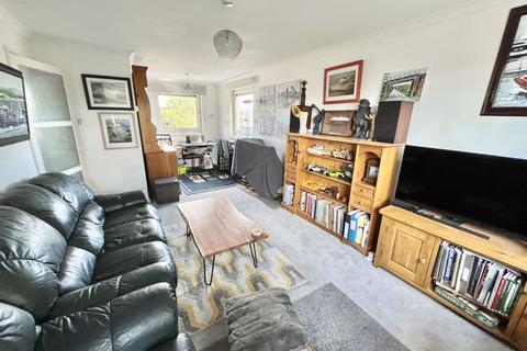 2 bedroom flat for sale, Perry Gardens, Poole BH15