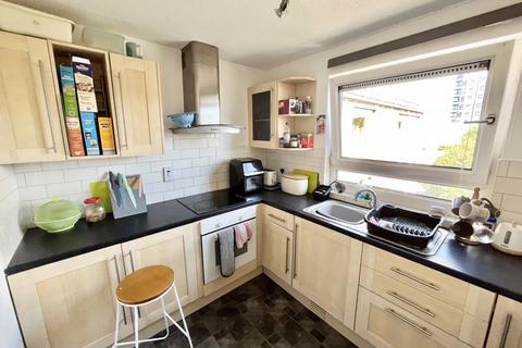 2 bedroom flat for sale, Perry Gardens, Poole BH15