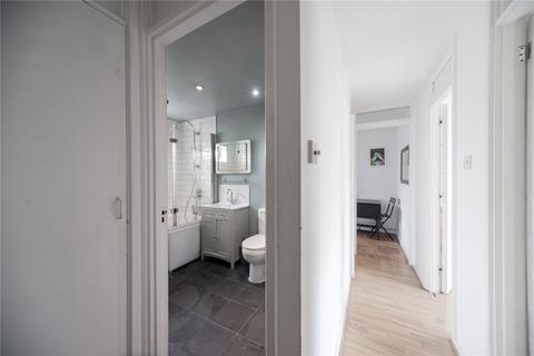 13 Albany Close, London, N15 3RF