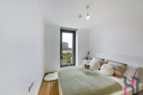 2 bedroom flat to rent, Media City, Michigan Point Tower D, 18 Michigan Avenue, Salford, M50