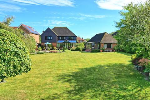 5 bedroom detached house for sale, Three Households, Chalfont St. Giles