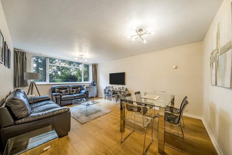 2 bedroom apartment for sale, Helston Close, Pinner, Middlesex