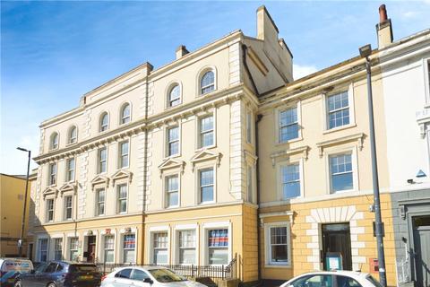 2 bedroom apartment for sale, Bute Crescent, Cardiff Bay, Cardiff