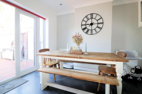 94 Northend Road, Erith, DA8 3QH