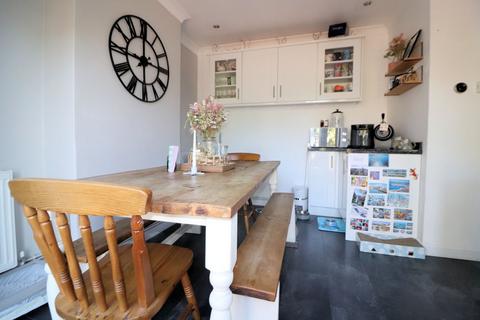 94 Northend Road, Erith, DA8 3QH