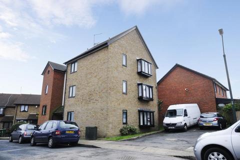 1 bedroom flat for sale, Shearwood Crescent, Crayford, Dartford, DA1