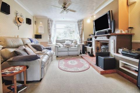 3 bedroom semi-detached house for sale, Silver End Road, Bedford MK45