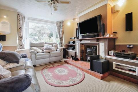 3 bedroom semi-detached house for sale, Silver End Road, Bedford MK45