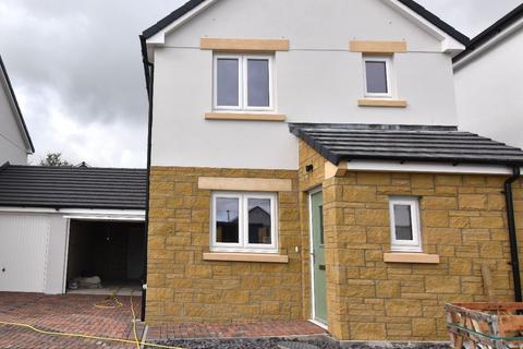 3 bedroom detached house to rent, Fallow Road, Helston