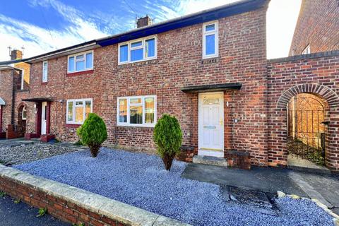 2 bedroom semi-detached house to rent, Wakenshaw Road, Gilesgate, Durham