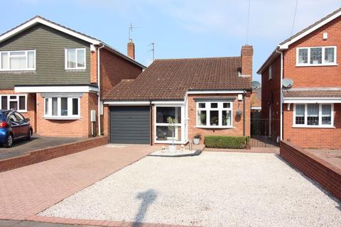 2 bedroom detached bungalow for sale, Broad Street, Kingswinford DY6