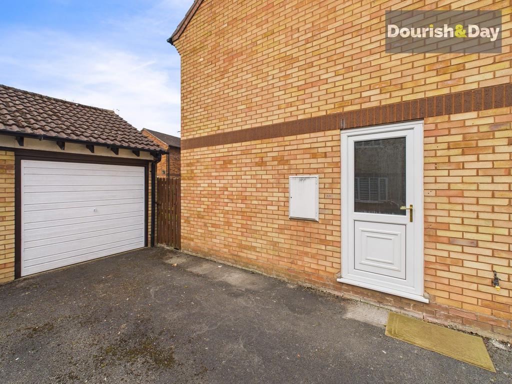 Garage / Side Elevation