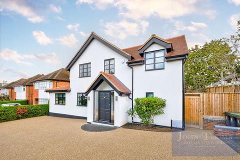 5 bedroom detached house for sale, Fencepiece Road, Chigwell IG7