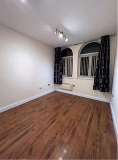 1 bedroom flat to rent, Ashburnham Road, Bedford