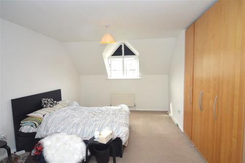 2 bedroom flat to rent, Cheltenham Court, Dexter Close, St Albans