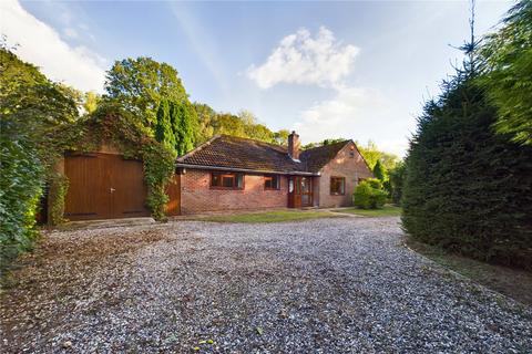 4 bedroom bungalow to rent, Wolverton Road, Baughurst, Tadley, Hampshire, RG26