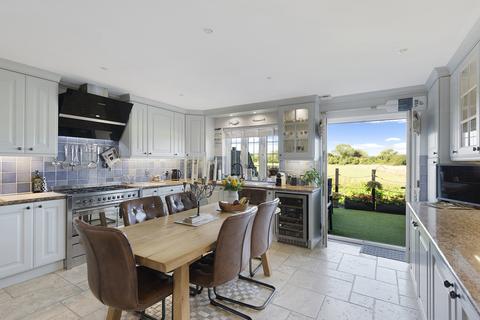 4 bedroom terraced house for sale, Mill Road, St. Neots PE19