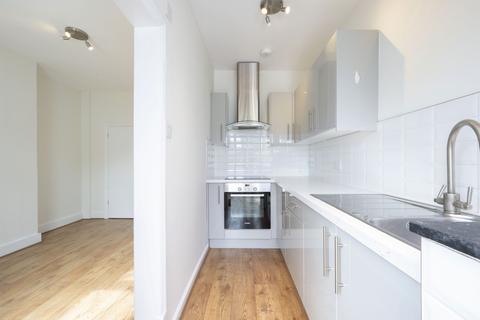 3 bedroom terraced house for sale, Beaconsfield Road, New Malden KT3