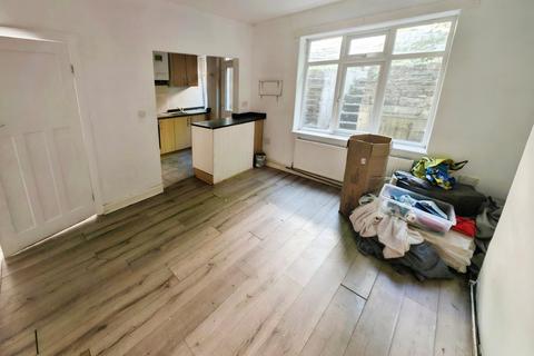 3 bedroom terraced house for sale, Staups Lane, West Yorkshire HX3