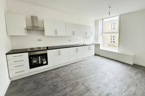 2 bedroom apartment to rent, Carlton Place, West Yorkshire HX1