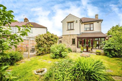 4 bedroom detached house for sale, Mayfield Avenue, Dalton, West Yorkshire HD5