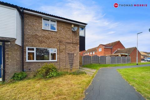 3 bedroom end of terrace house for sale, Bure Close, Cambridgeshire PE27