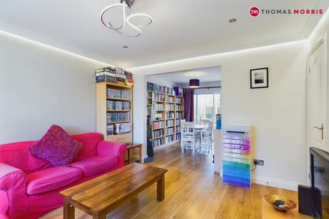 31 Bure Close, St Ives, PE27 3FE