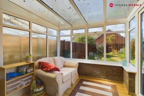 31 Bure Close, St Ives, PE27 3FE