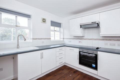 2 bedroom apartment to rent, Chichester Road South, Greater Manchester M15