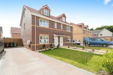 4 bedroom semi-detached house for sale, Bentley Crescent, West Yorkshire WF11