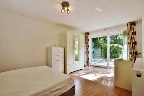 2 bedroom bungalow for sale, Brooklands Road, Greater Manchester M33