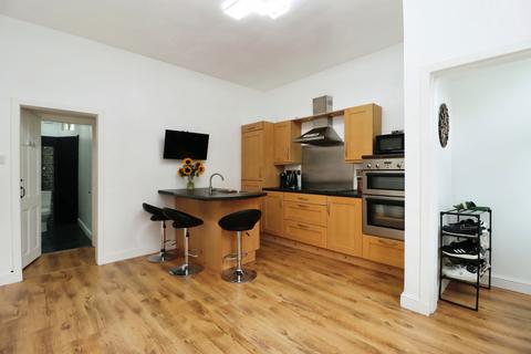 1 bedroom flat for sale, Whirlbut Street, Dunfermline KY11