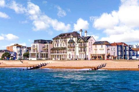 2 bedroom flat to rent, The Esplanade, West Sussex PO21