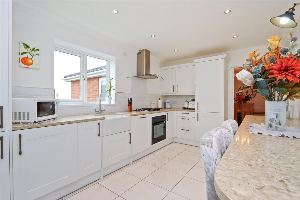 Kitchen Pic 1