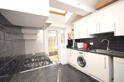 3 bedroom semi-detached house to rent, Robin Hood Way, London SW15