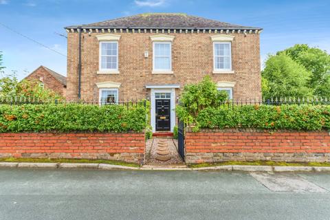 4 bedroom detached house for sale, Chapel Street, Telford TF4