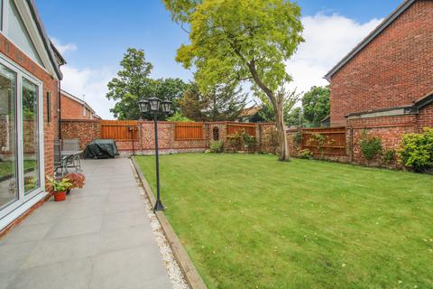 5 bedroom detached house for sale, Fleet Road,  Farnborough, GU14