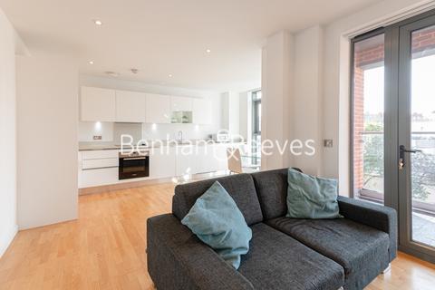 1 bedroom apartment to rent, Avonmore Road, Kensington W14