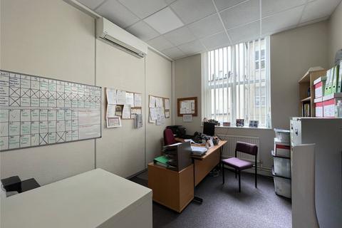 Office to rent, Clifftown Road, Southend-on-Sea, Essex, SS1