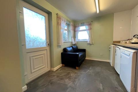 11 Bleakhouse Road, Oldbury, B68 9DR