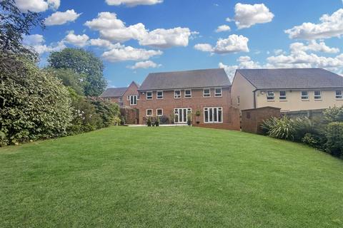 6 bedroom detached house for sale, Beacon Drive, Newton Abbot