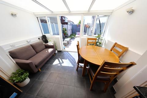 25 Civic Square, Tilbury, RM18 8AD