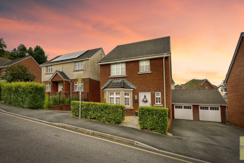 3 bedroom detached house for sale, Alltacham Drive, Pontardawe, Swansea