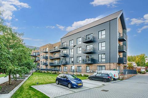 2 bedroom apartment for sale, Marina Court, Waltham Abbey EN9