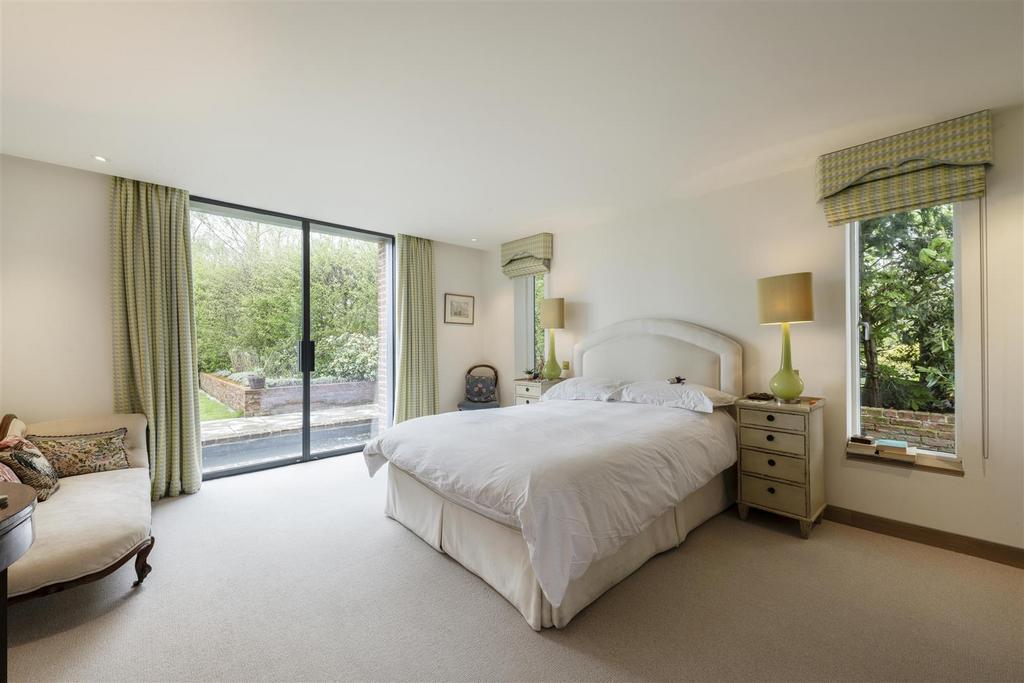 Taybury House Q50-08.jpg