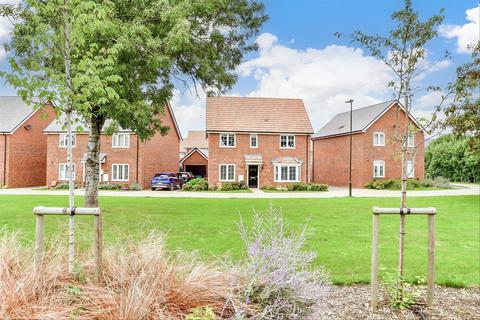 4 bedroom detached house for sale, Riggs Lane, Chichester, West Sussex