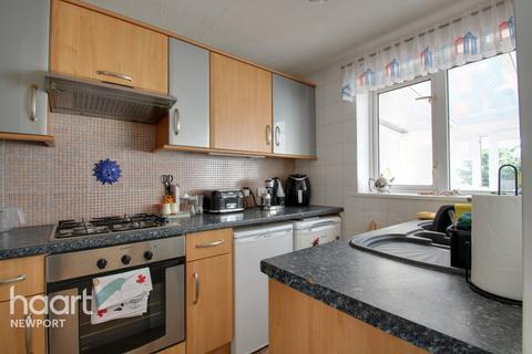 3 bedroom semi-detached house for sale, Birchgrove Close, Newport