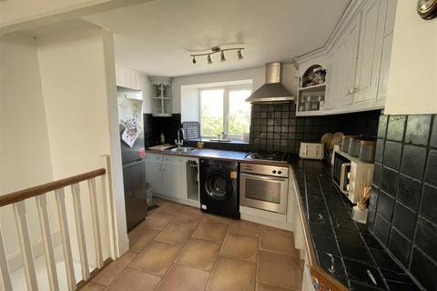 2 bedroom end of terrace house to rent, Turnpike, Milverton TA4